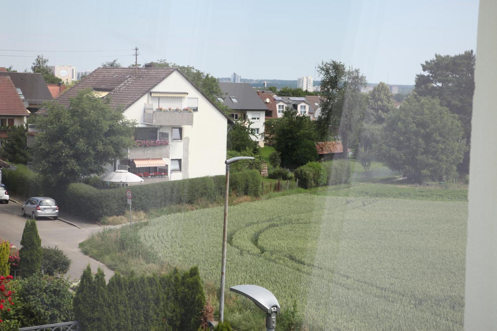 Moderne 2 Zimmer Wohnung In Leinfelden In Hervorragender Lage Und Infrastruktur Buitenkant foto